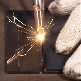 물병 싱크 금속판 휴대용 레이저 용접기 1000W 1500W 2000W