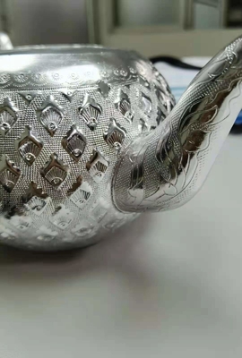 1000W - 6000W 스테인리스 스틸 켈러 차 냄비 텀블러 더블 스테이션 자동 섬유 레이저 용접 기계