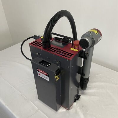 녹, 페인트 및 오일 제거용 200W 백팩 휴대용 펄스 파이버 레이저 클리닝 머신